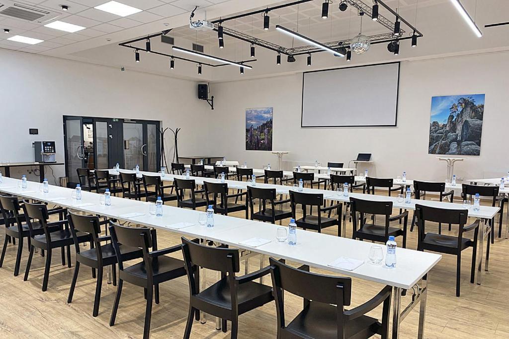Hotel Restart Superior Jičín Εξωτερικό φωτογραφία